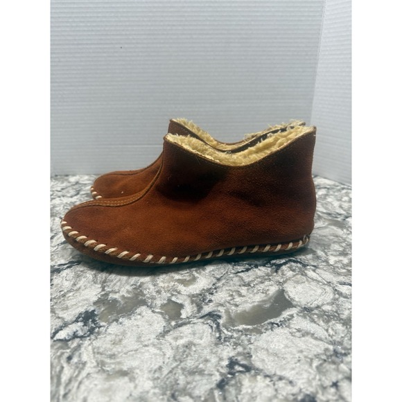 Vintage Brown Suede Leather Moccasin Bootie Slippers Women's Sz 9 - Picture 1 of 8